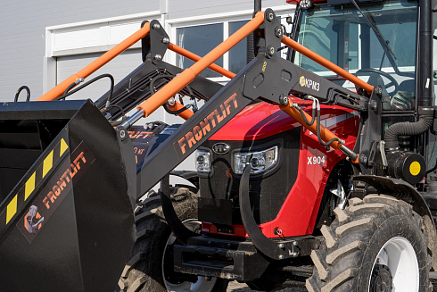 Погрузчик фронтальный FRONTLIFT М-1600.ЕВРО, с системой параллельного ведения, к тракторам ЛМЗ, YTO, LOVOL, DEUTZ-FAHR